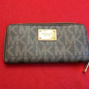Michael Kors Signature Brown Zip Around Wallet